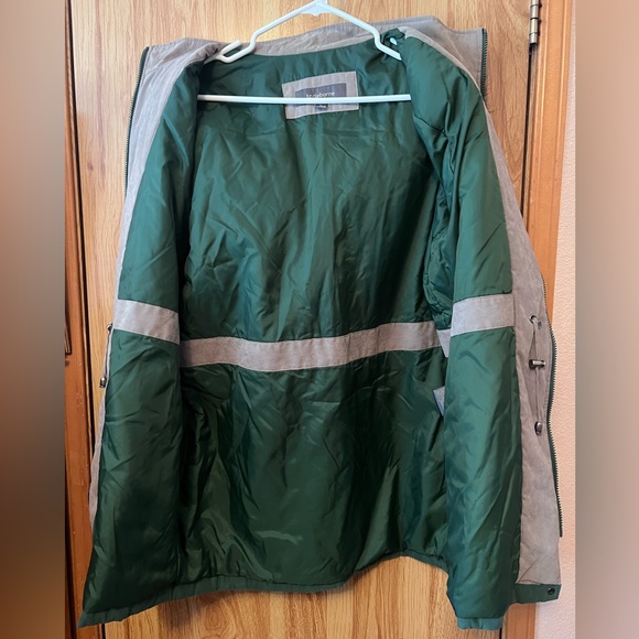 Liz Claiborne Jacket with Detachable Hood - Picture 4 of 6